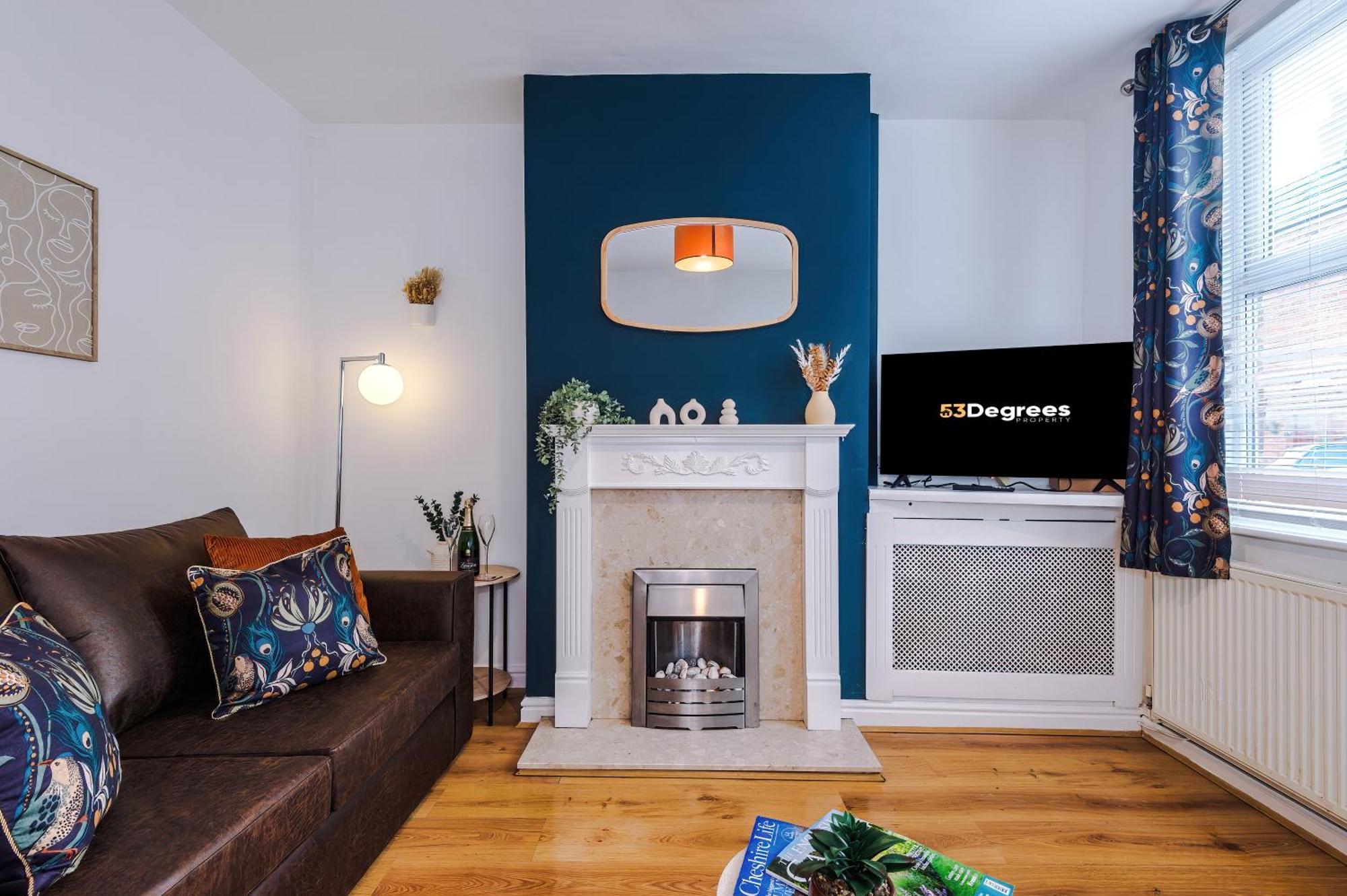 New! Spacious 2-Bed Home In Chester City-Centre By 53 Degrees Property, Ideal For Couples & Small Groups, Great Location - Sleeps 5 Екстериор снимка